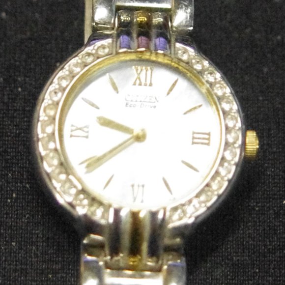 Citizen Eco-Drive B023 Ladies solar analog watch - Picture 4 of 8